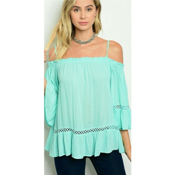 🎉HP🎉💜LAST ONE💜Cold Shoulder Mint Top - Picture 3 of 4